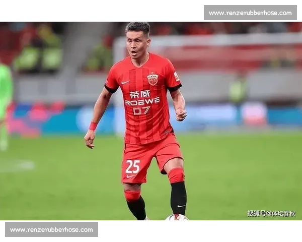 丑闻！海港冠军成员买提江被曝与女球迷暧昧，离婚声明遭质疑